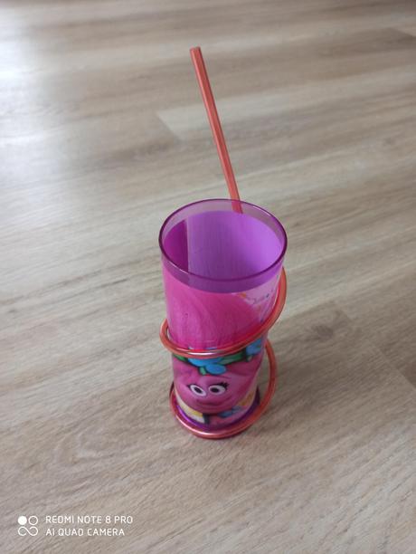 Fľašky na pitie pre dievčatko,