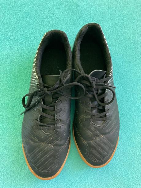 Halovky, tenisky na futsal c. 39, decathlon,39