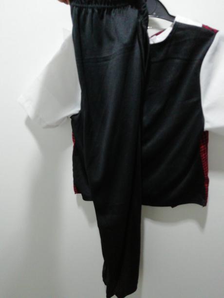 Kostým karneval chlapec s bekovkou 7/8rokov,