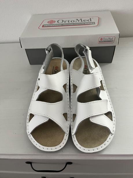 Dámske kozene ortopedické sandale, 42