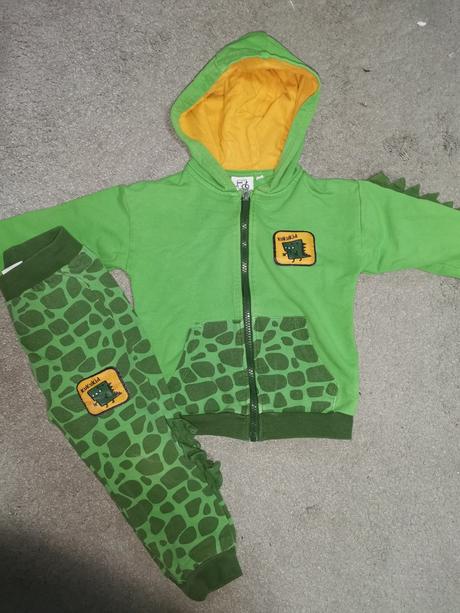 Teplakova súprava, 92