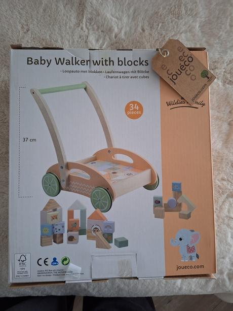 Dreveny vozik joueco,