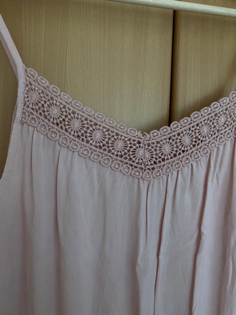 Bledoružové letné šaty, s