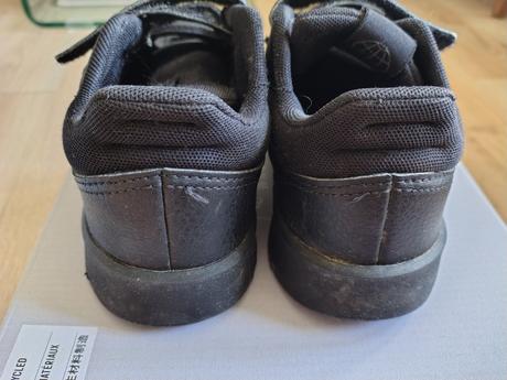 Kožené tenisky zn.adidas, adidas,32