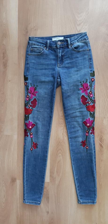 Kvetinové rifle, 34