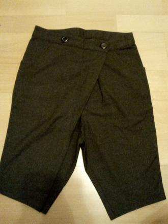 Suknove nohavice, benetton,128