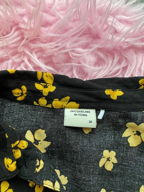 Kvetinková blúzka, 36