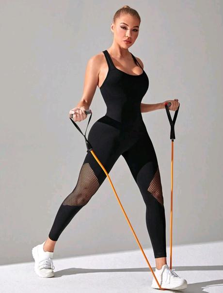 Komplet na cvičenie poštovné zdarma, l / m / s