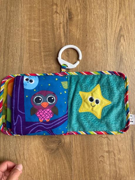 Šuštiaca látková knižka lamate, 