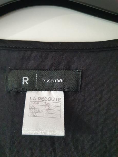 Čierna blúzka essentiel, 38