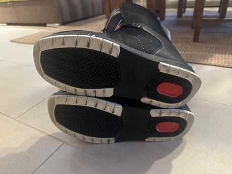 Topanky na snowboard, 42