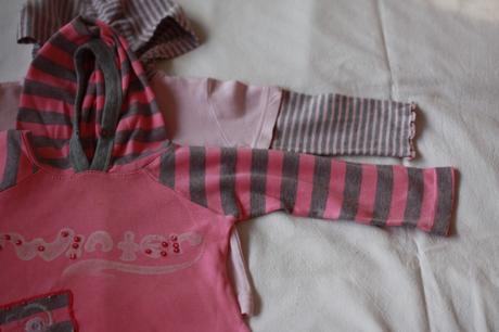 Mikiny s kapucňou 2 ks, 86