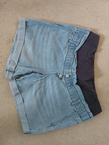 Tehotenské kraťasy, bonprix,40