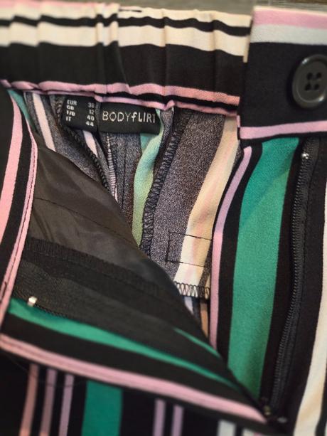 Nohavice, bonprix,38