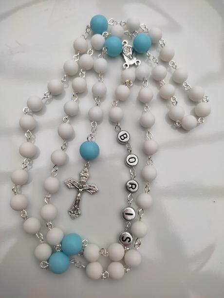 Ruženec s menom a dátumom e151,