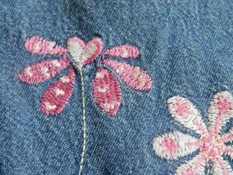 Riflové šatky s vyšívanými kvietkami, c&a,80