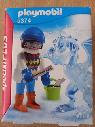 Ľadová socha a umelkyňa playmobil, 