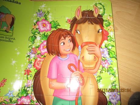 Kniha s pony puzzlami, 