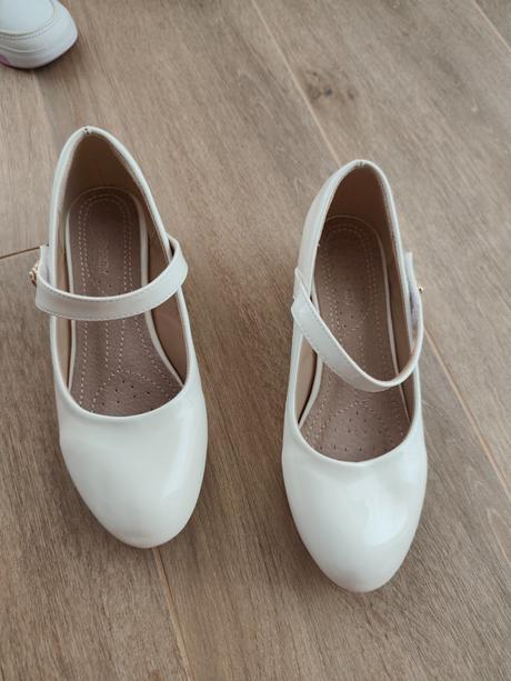 Baleríny na podpätku na prijímanie, 34