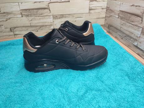 Skechers 38 - dámske čierne kožené našuchovacie, skechers,38