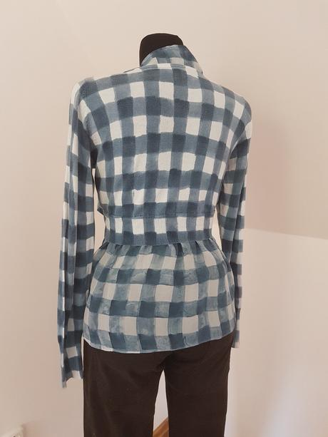 Elegantný károvaný top vel.l, l