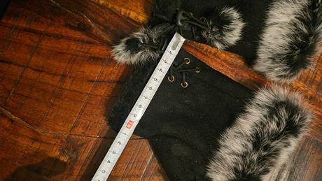 Kožušinové polovičné rukavice semišové,