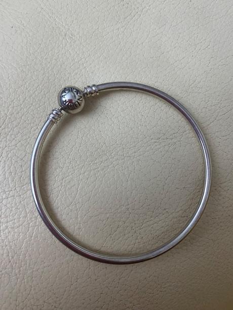 Pandora naramok, pandora