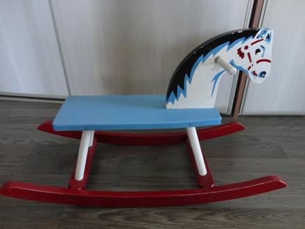 Húpací koník - retro klasika, 