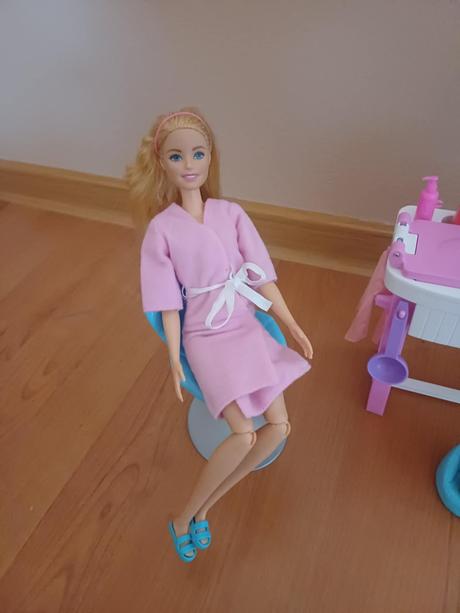 Barbie salón krásy,