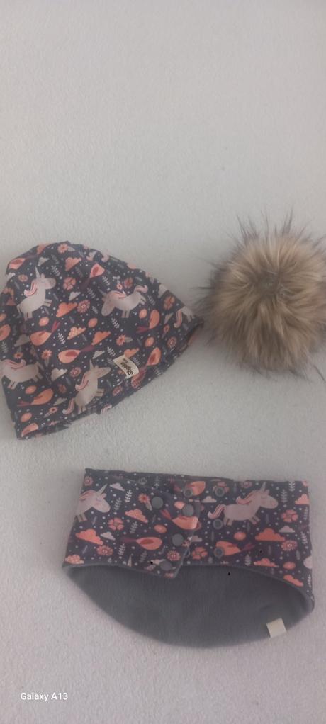 Čiapka + nakrčnik, 134