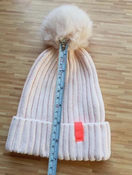 Ciapka s brmbolcom, h&m,80