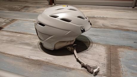 Kvalitná lyz.prilba, giro,s