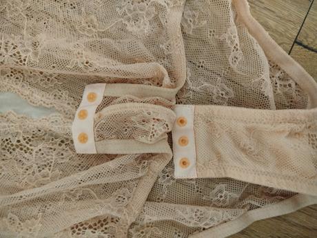 Krásne čipkované body, 70d