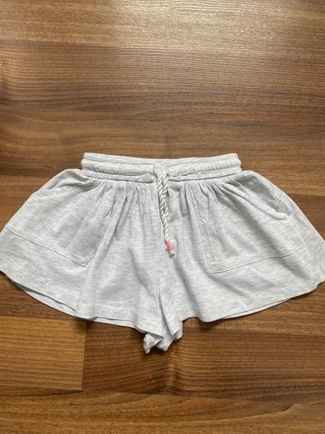 Kratase suknovy typ, zara,104