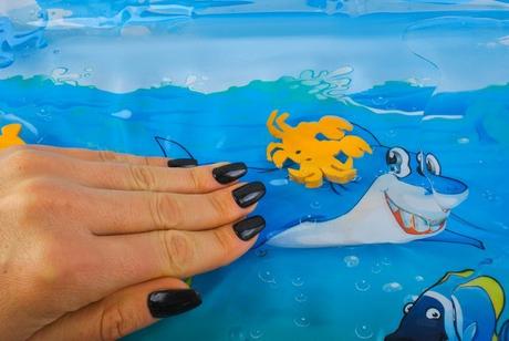 Nafukovacia podložka na hranie pre deti,