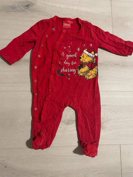Vianocne - pyzamo overal na spanie, 68