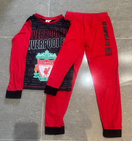 Pyžamko liverpool, 140