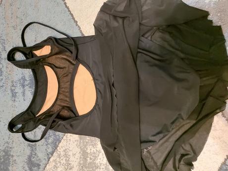 Body šaty na tanec gymnastiku, xs