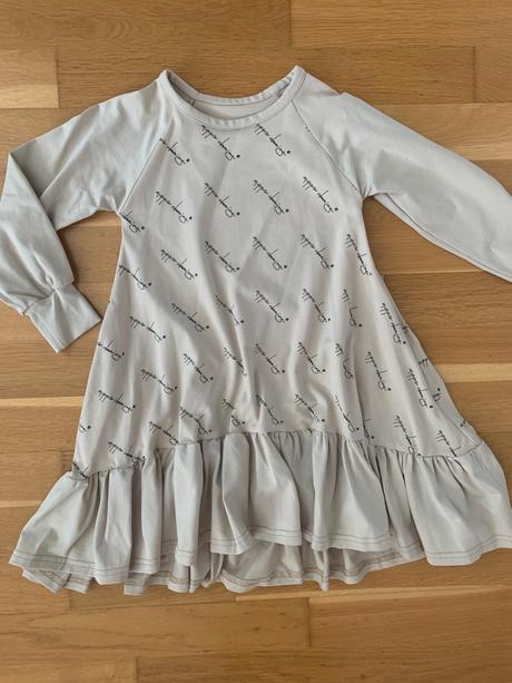 Tocive saty zuppa nude, 110