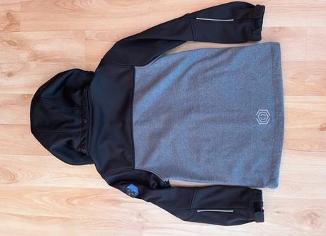 Prechodná bunda, 140