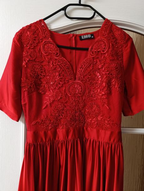 Spoločenské šaty, m