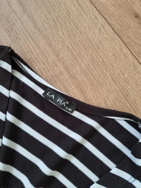 Čierno biele elastické šaty s opaskom 40, 40