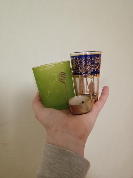 Sklené farebné vázy, 