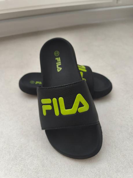 Fila slapky, fila,33