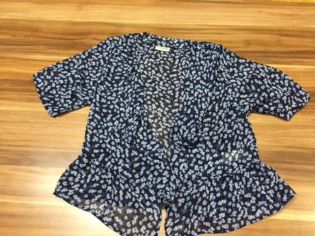 Topik aj na plavky ci tielko, next,116