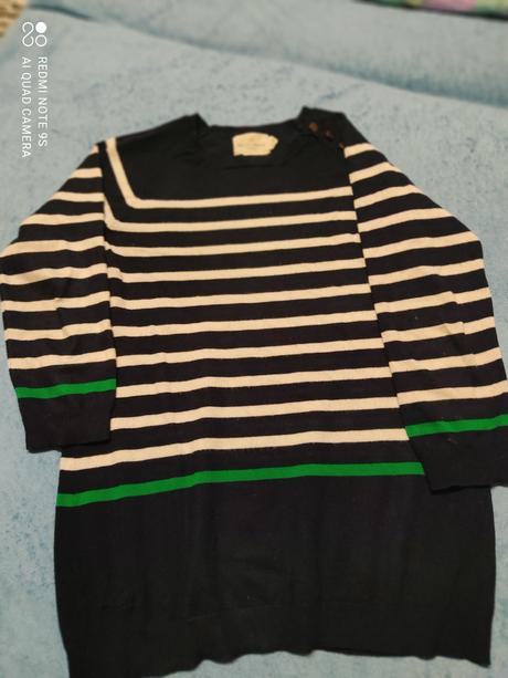 Dievčenské tričko, 122