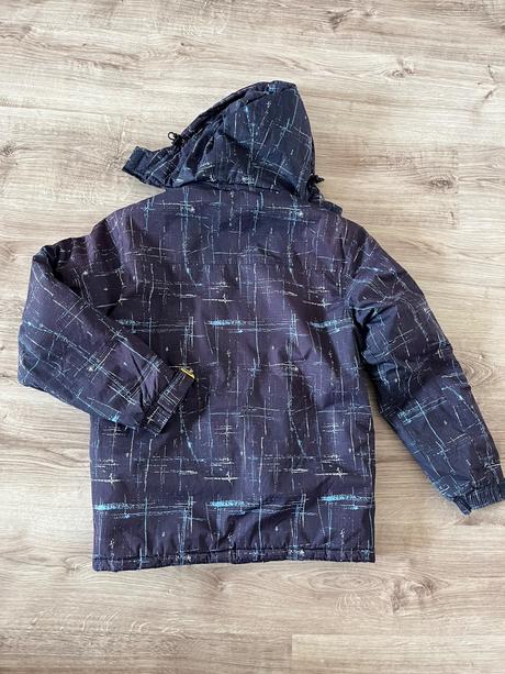 Lyžiarska bunda, 158