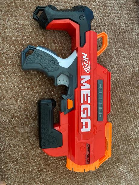 Nerf mega bulldog, 