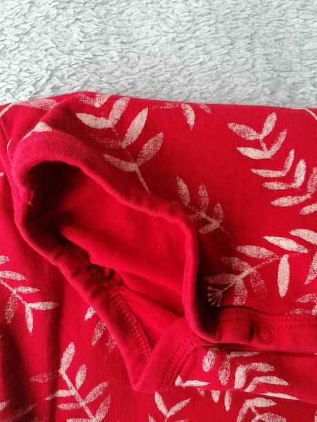 Body červené lístky, lindex,74