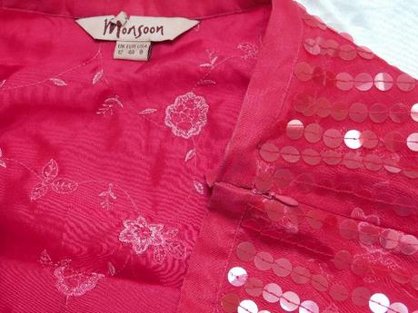 Luxusna velmi pekna hodvabna sukna, 38